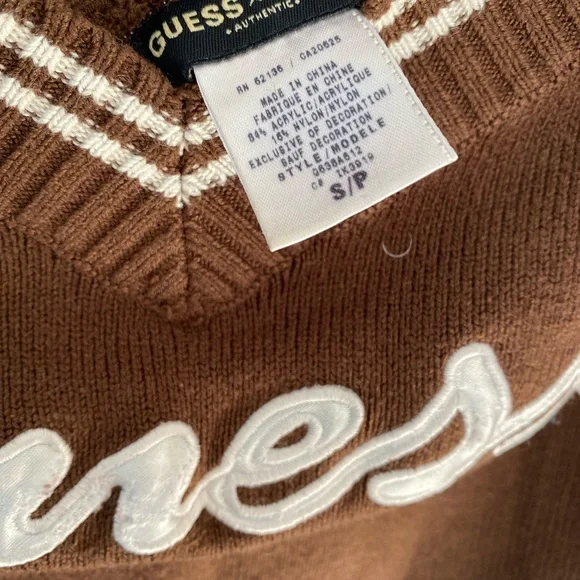 GUESS sweater - Picture 2 of 3
